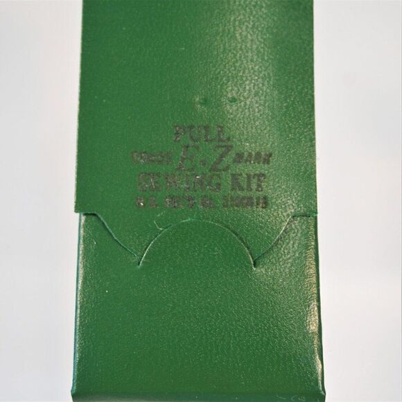 The State Bank Of Jacksonville Vintage Advertising Pull E-Z Sewing Kit - Picture 5 of 6